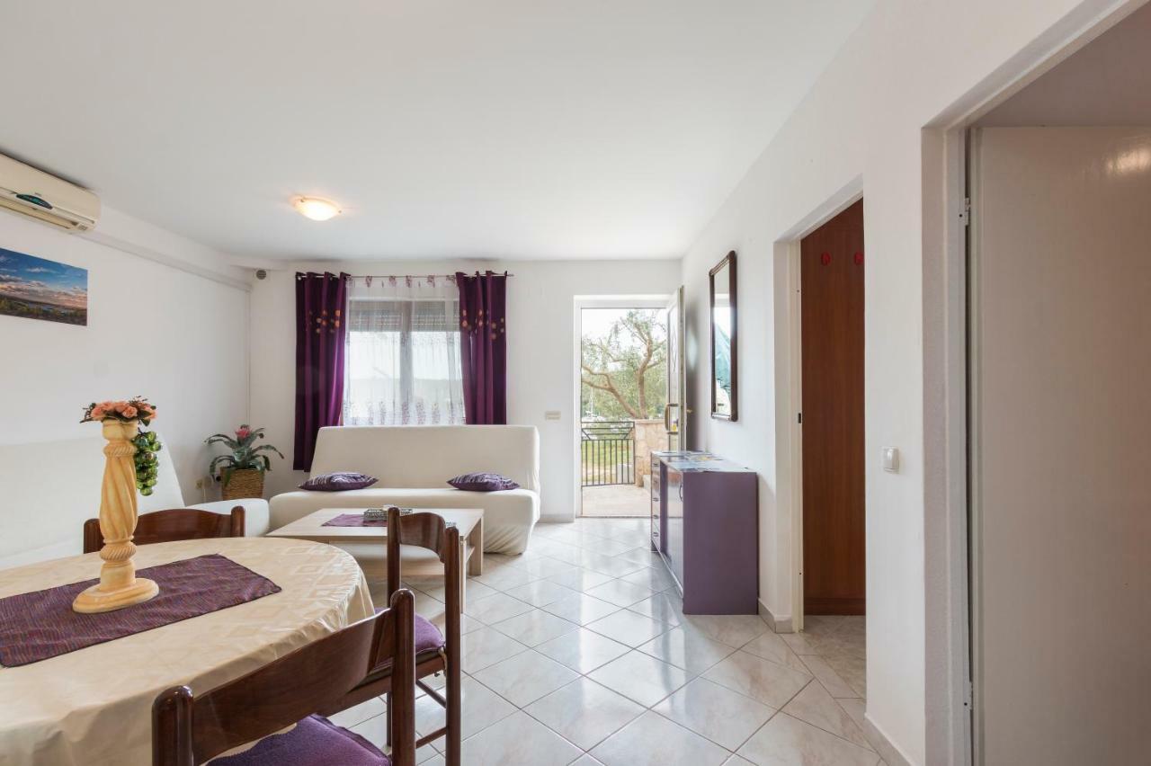 Apartman Studio Pula Luaran gambar