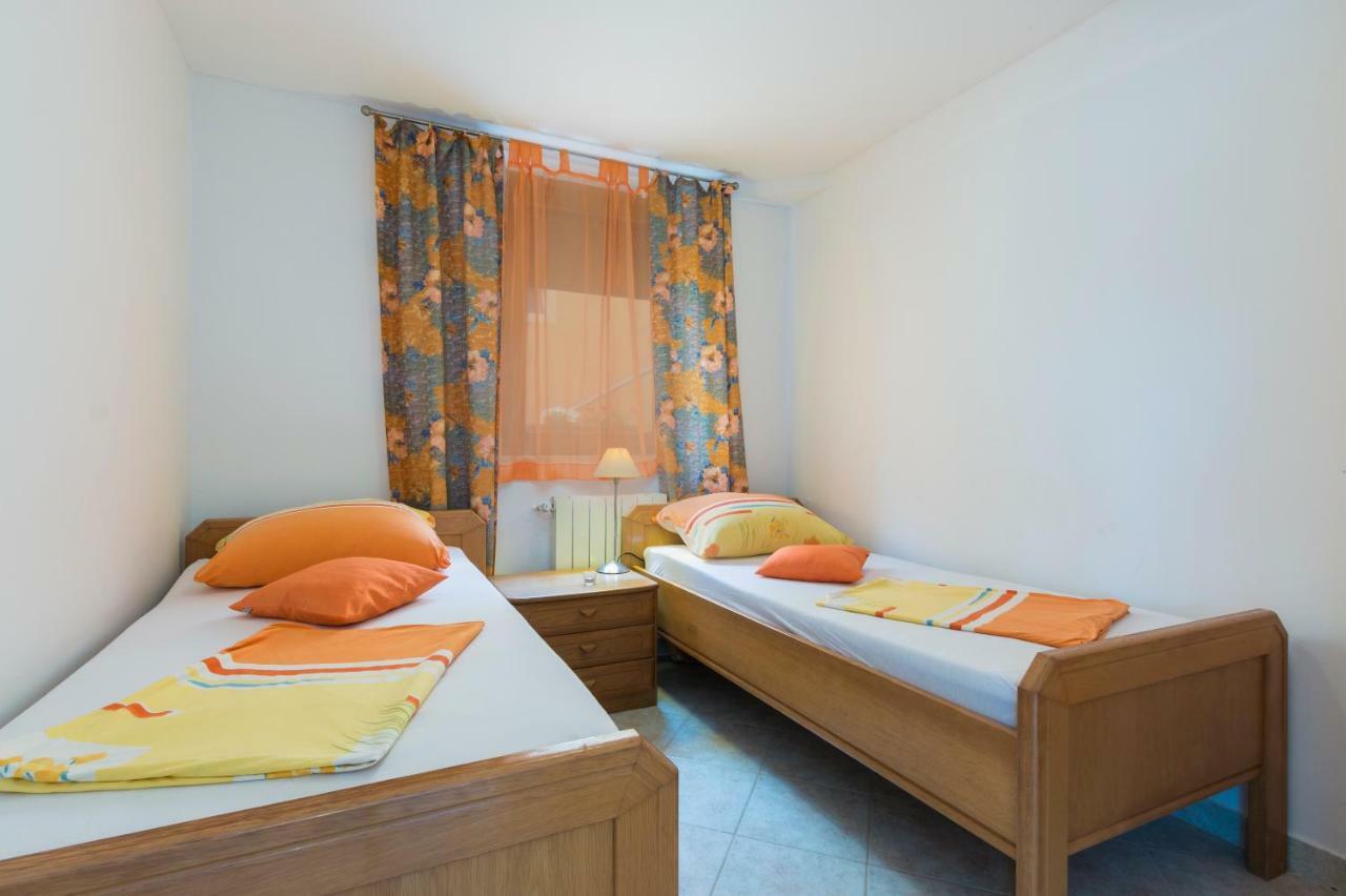 Apartman Studio Pula Luaran gambar